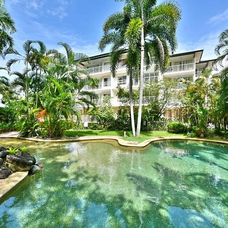 Golden Sands Beachfront Resort Yorkeys Knob Экстерьер фото