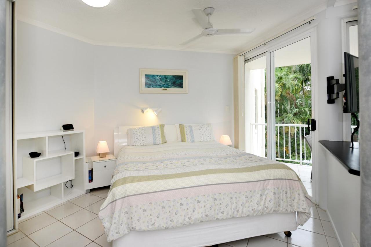 Golden Sands Beachfront Resort Yorkeys Knob Экстерьер фото